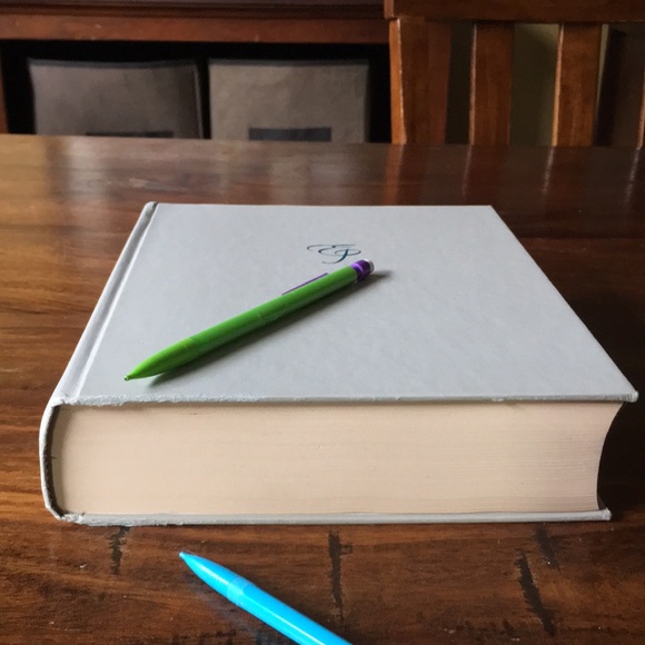 Emily Post's Etiquette Hardcover Book Guide to Modern Manners 14th edition - Picture 5 of 13